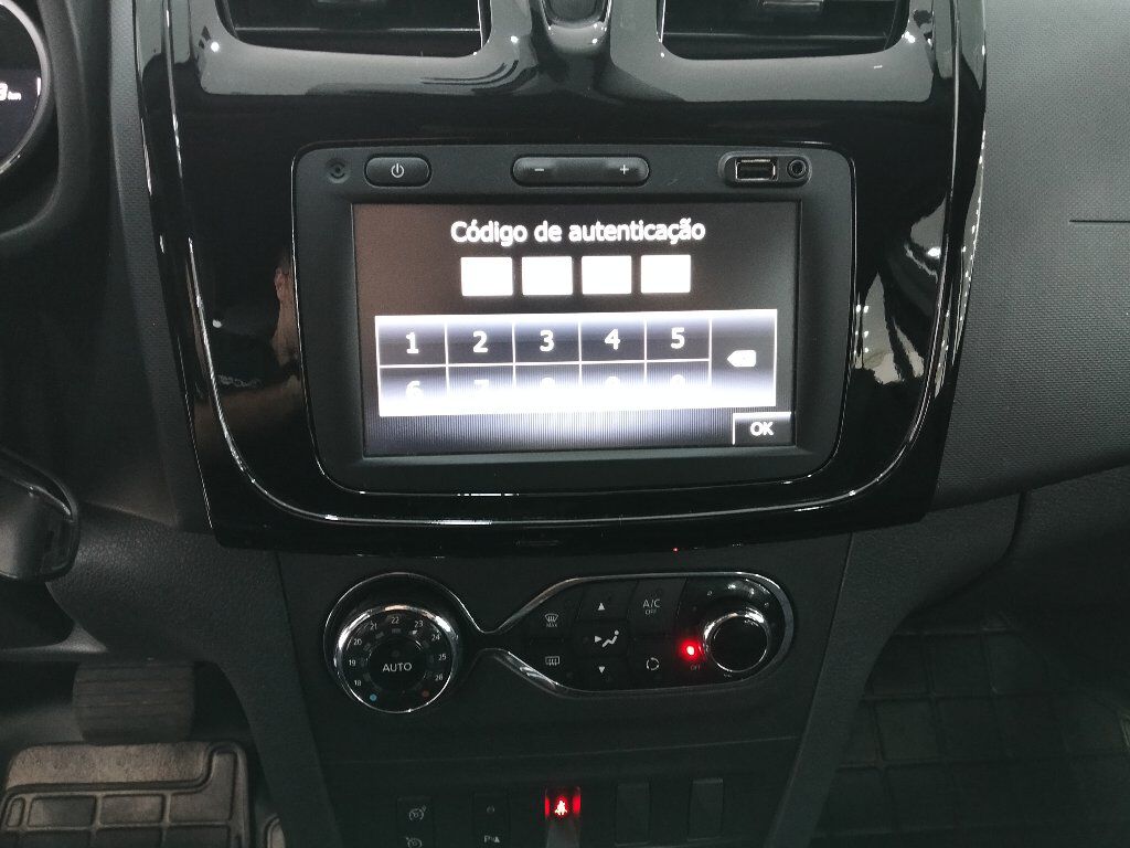 SANDERO 1.6 16V SCE FLEX INTENSE X-TRONIC