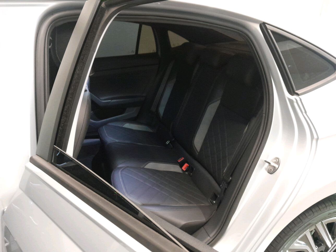 VIRTUS 1.4 250 TSI EXCLUSIVE AUTOMÁTICO