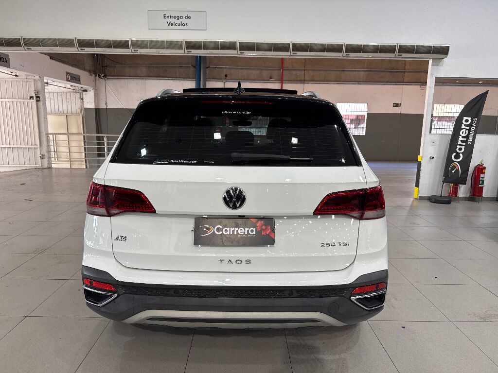 TAOS 1.4 250 TSI TOTAL FLEX HIGHLINE AUTOMÁTICO