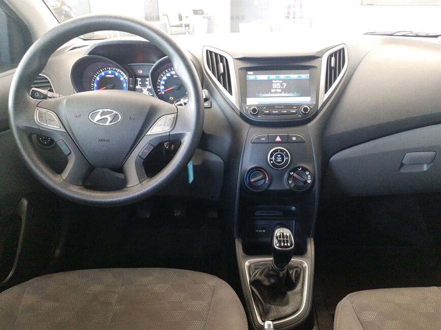 HB20S 1.6 COMFORT PLUS 16V FLEX 4P MANUAL