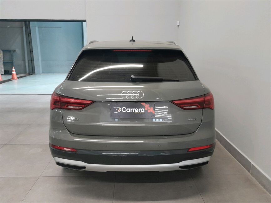Q3 2.0 40 TFSI GASOLINA PERFORMANCE QUATTRO TIPTRO