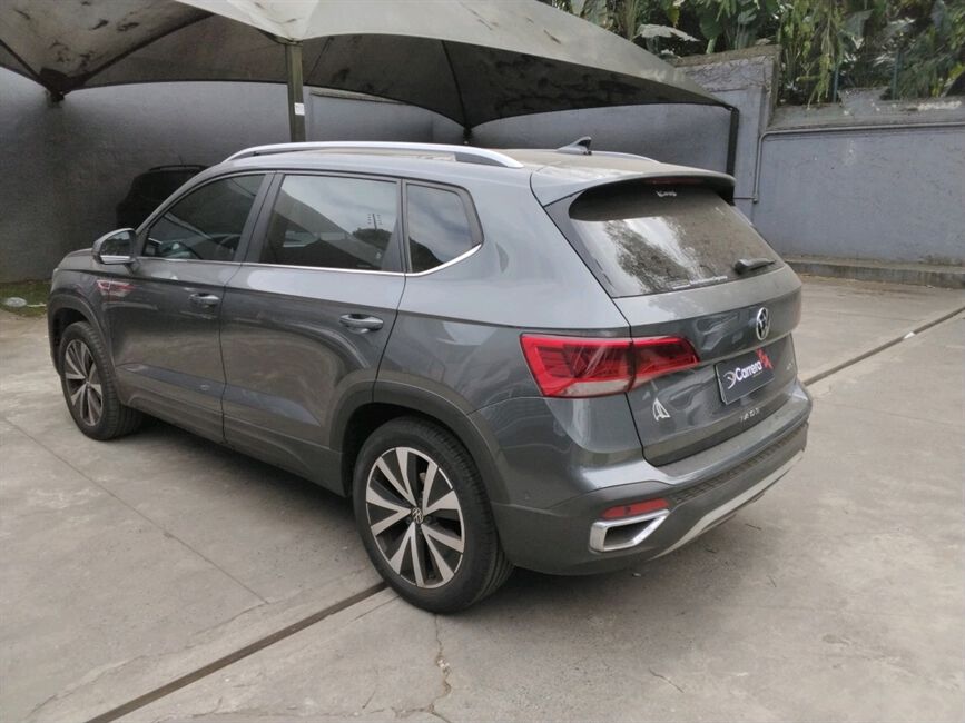 TAOS 1.4 250 TSI TOTAL FLEX HIGHLINE AUTOMÁTICO