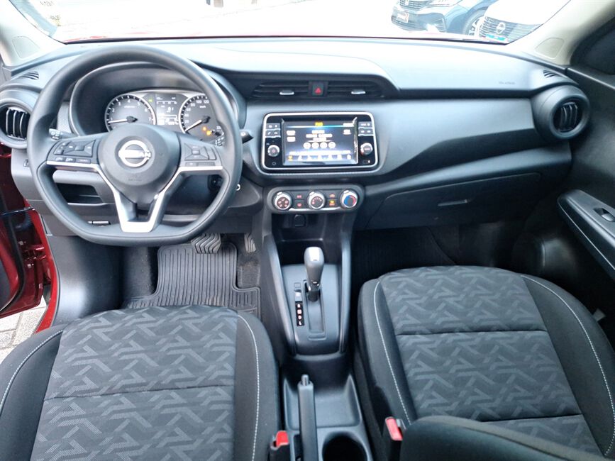 KICKS PLAY 1.6 16V FLEXSTART SENSE XTRONIC
