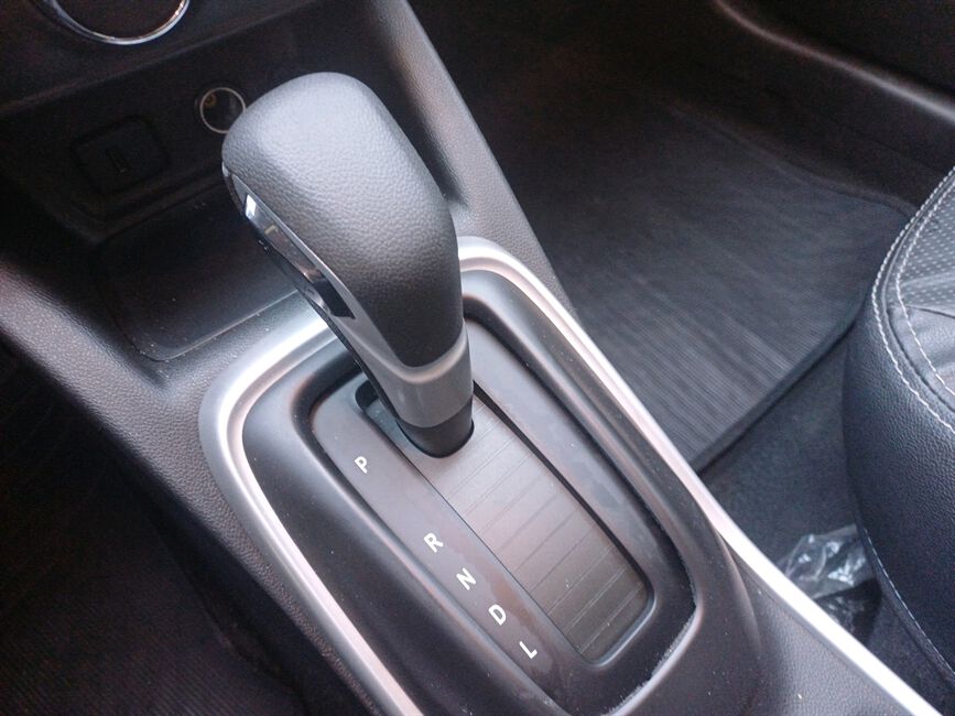 TRACKER 1.0 TURBO FLEX LT AUTOMATICO