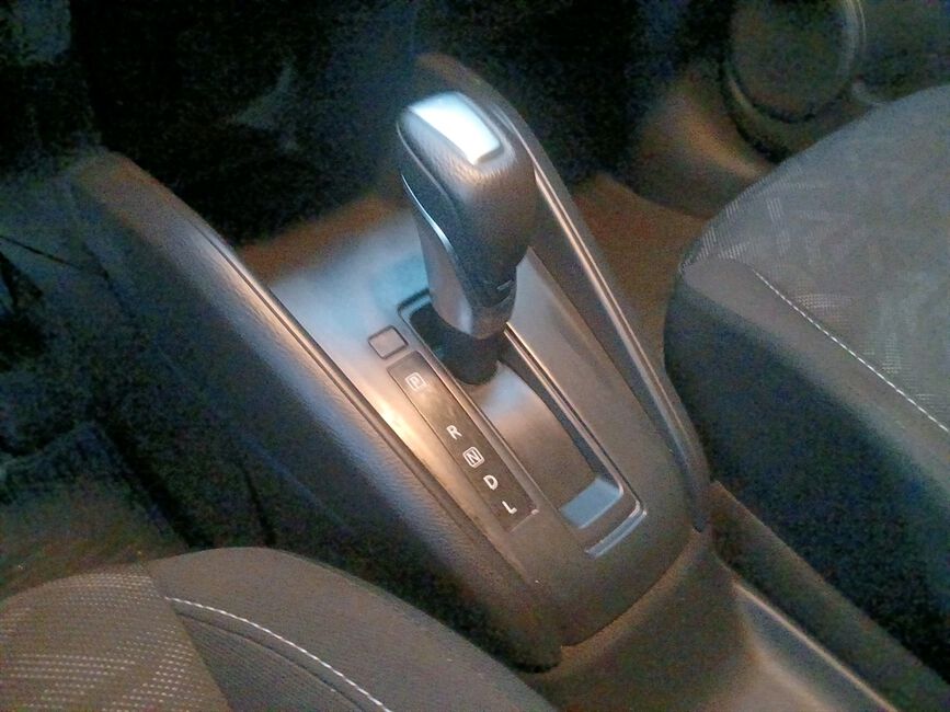 KICKS PLAY 1.6 16V FLEXSTART SENSE XTRONIC
