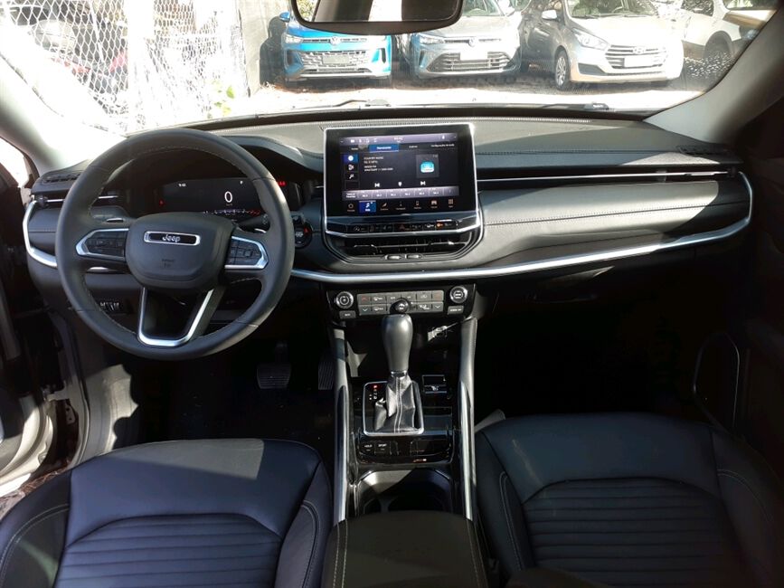 COMMANDER 1.3 T270 TURBO FLEX OVERLAND AT6