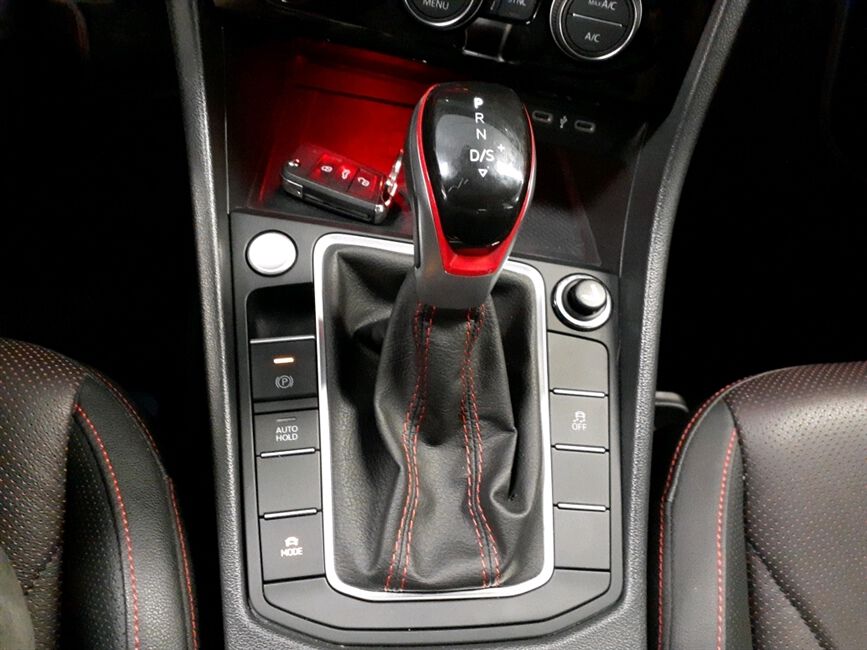 JETTA 2.0 350 TSI GASOLINA GLI DSG