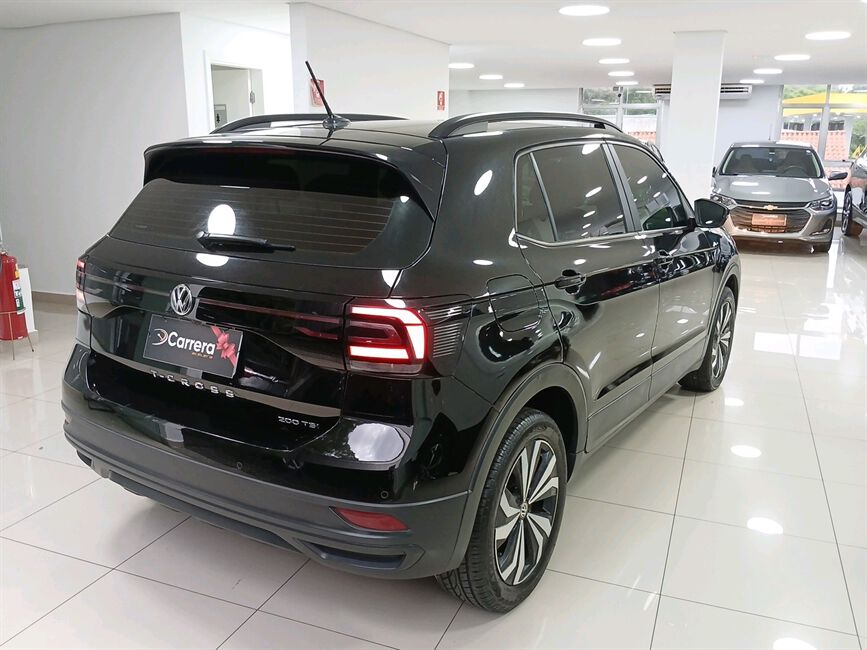 T-CROSS