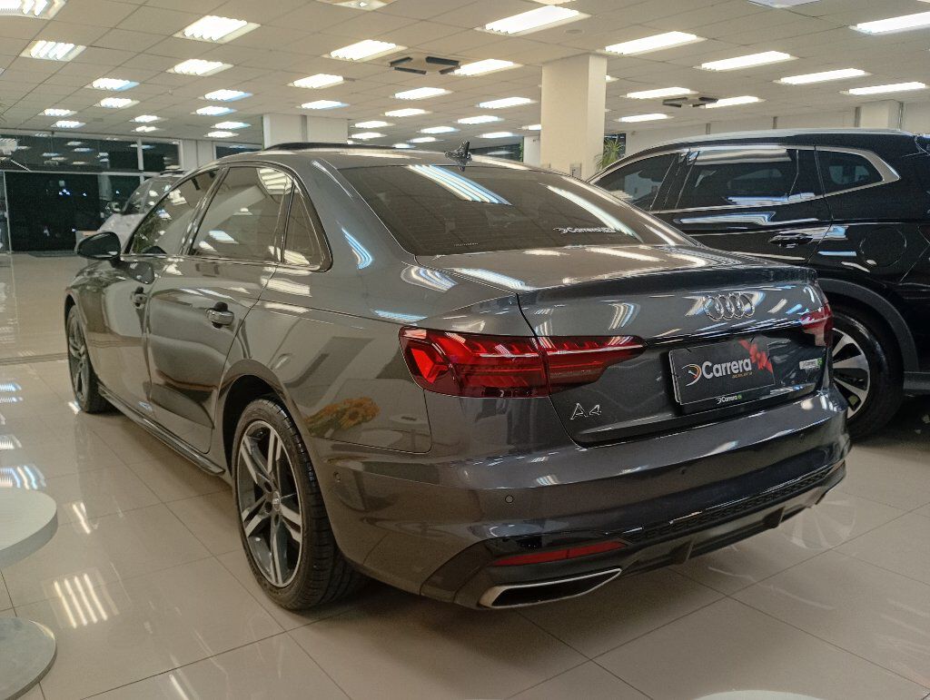 A4 2.0 TFSI GASOLINA PERFORMANCE BLACK S TRONIC