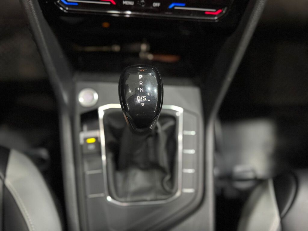 TAOS 1.4 250 TSI TOTAL FLEX COMFORTLINE AUTOMÁTICO