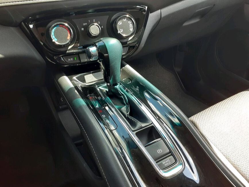 HR-V