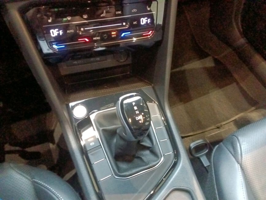 TAOS 1.4 250 TSI TOTAL FLEX HIGHLINE AUTOMÁTICO