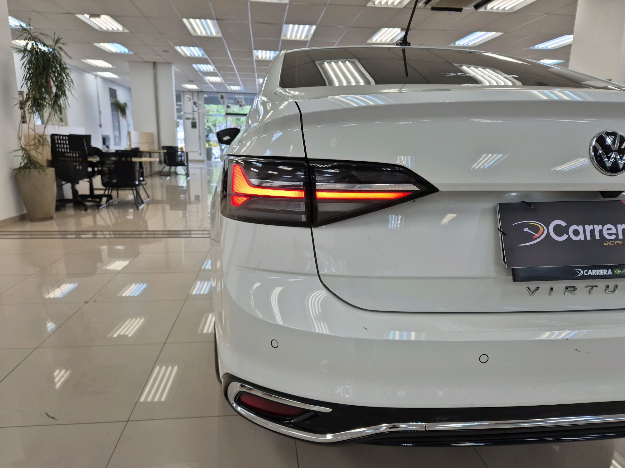 VIRTUS 1.0 200 TSI HIGHLINE AUTOMÁTICO