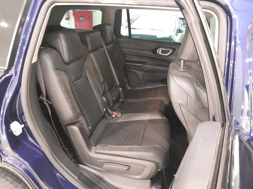 COMMANDER 1.3 T270 TURBO FLEX LIMITED AT6