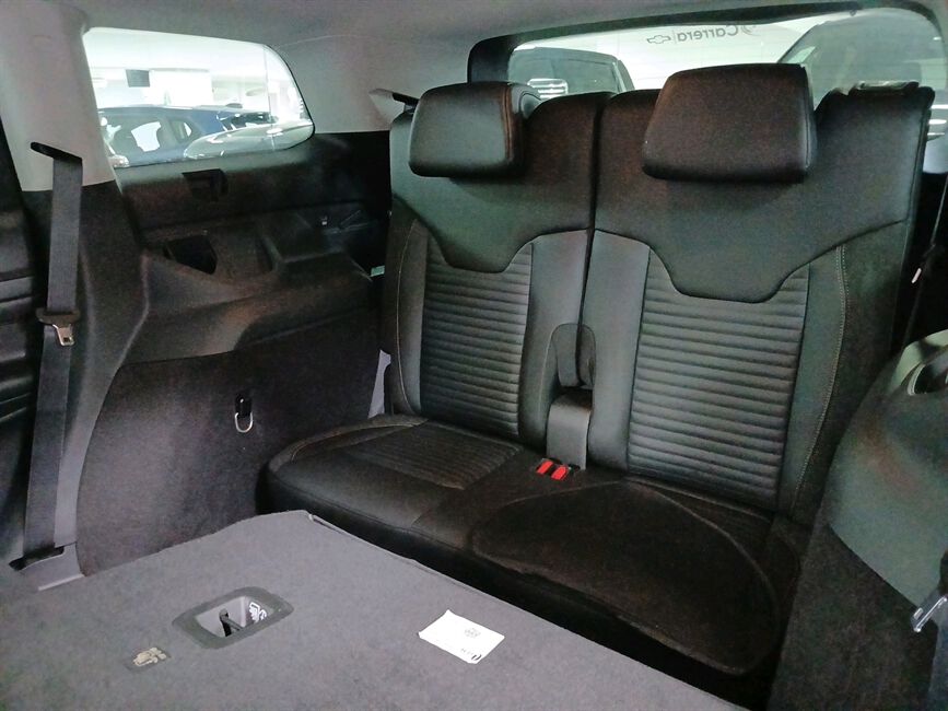 COMMANDER 1.3 T270 TURBO FLEX LIMITED AT6