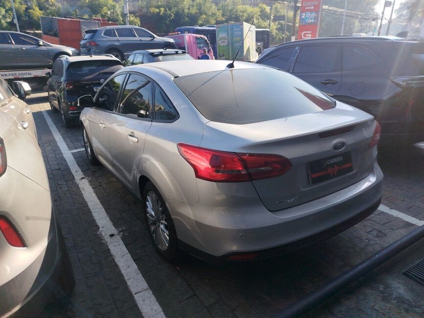 FOCUS 2.0 SE FASTBACK 16V FLEX 4P POWERSHIFT