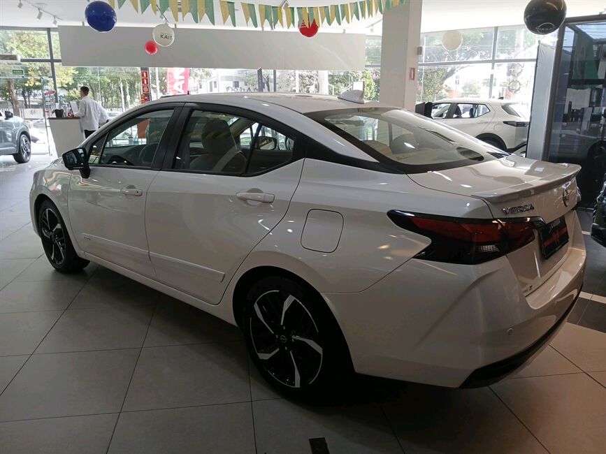 NOVO VERSA 1.6 EXCLUSIVE CVT