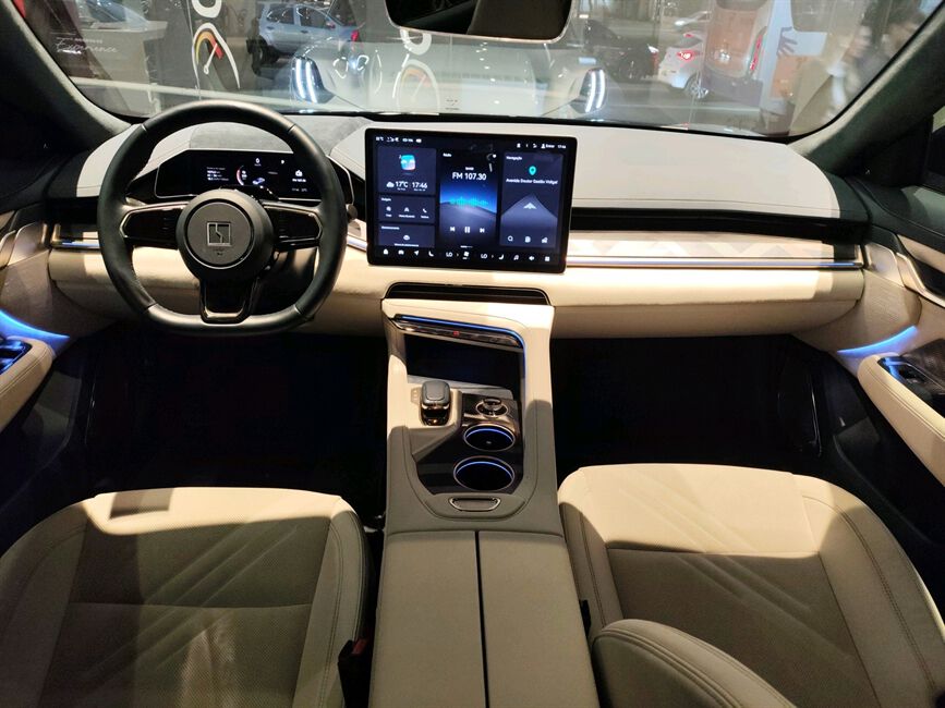 001 FLAGSHIP