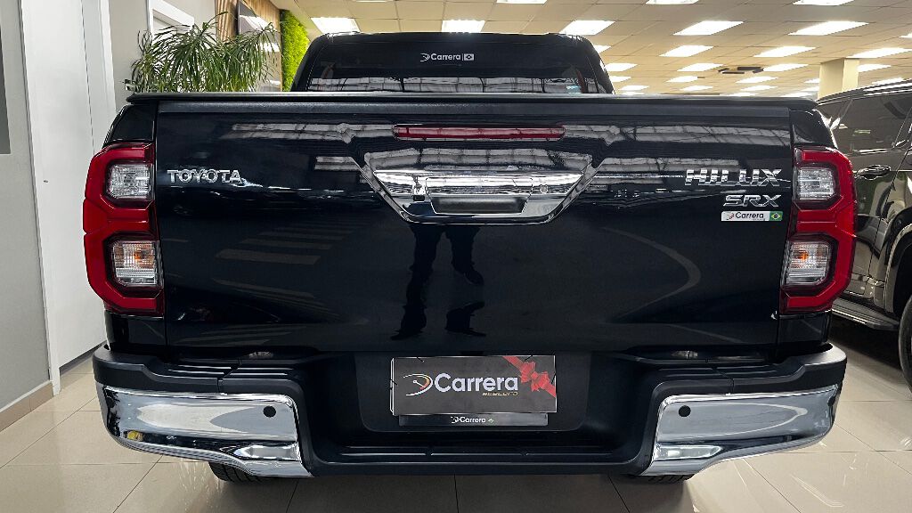 HILUX 2.8 D-4D TURBO DIESEL CD SRX 4X4 AUTOMÁTICO