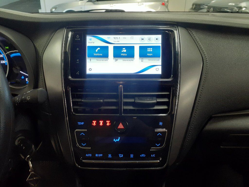 YARIS XL 1.5 FLEX 16V 5P AUT.