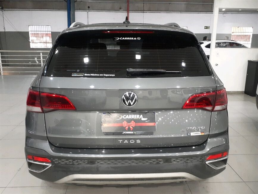 TAOS 1.4 250 TSI TOTAL FLEX HIGHLINE AUTOMÁTICO