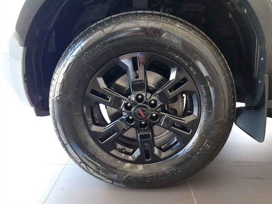 FRONTIER 2.3 16V TURBO DIESEL PRO4X CD 4X4 AUTOMÁT
