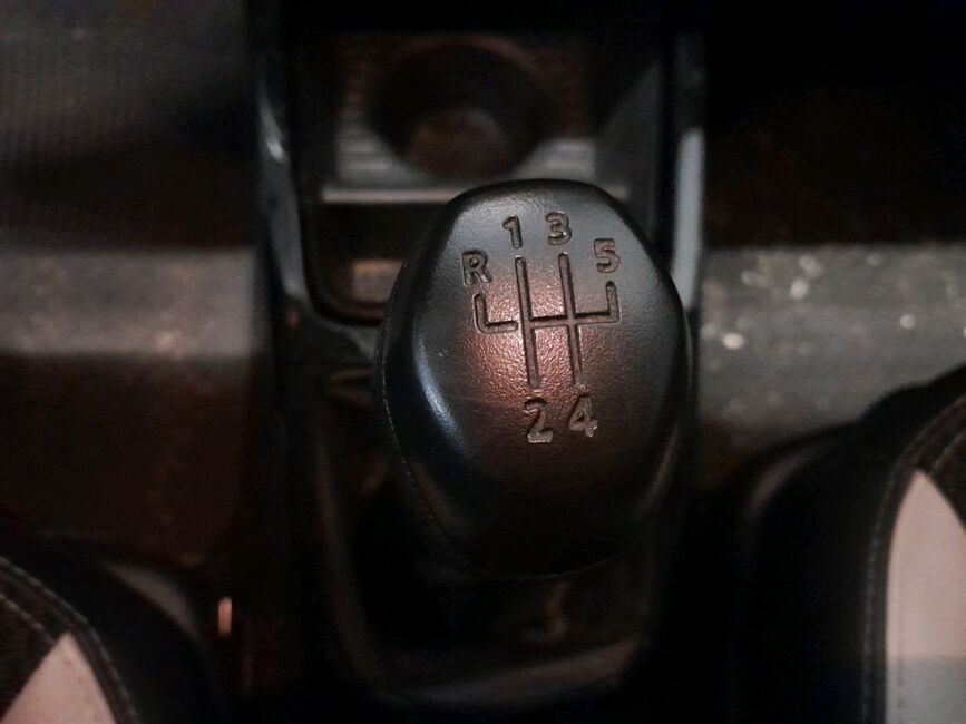 KWID 1.0 12V SCE FLEX INTENSE MANUAL