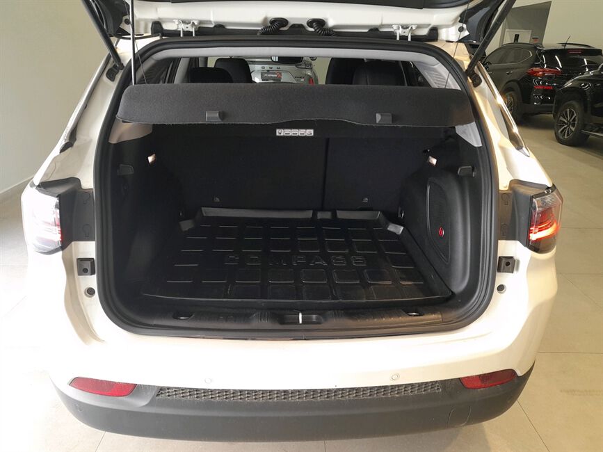 COMPASS 1.3 T270 TURBO FLEX LIMITED AT6