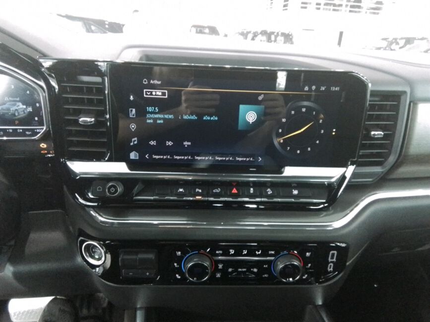 SILVERADO 5.3 V8 GASOLINA 1500 HIGH COUNTRY 4X4 AU