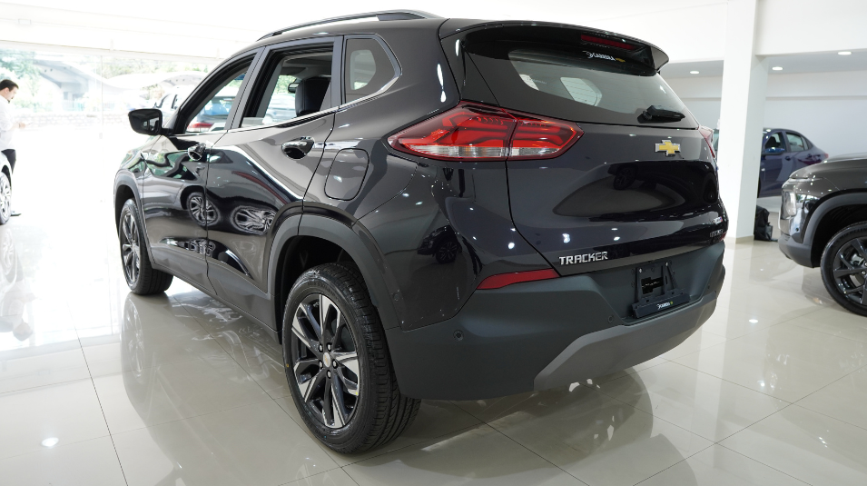 TRACKER PREMIER