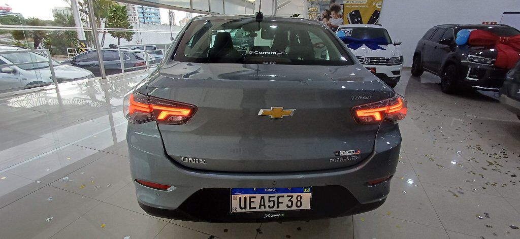 ONIX PLUS PREMIER TURBO
