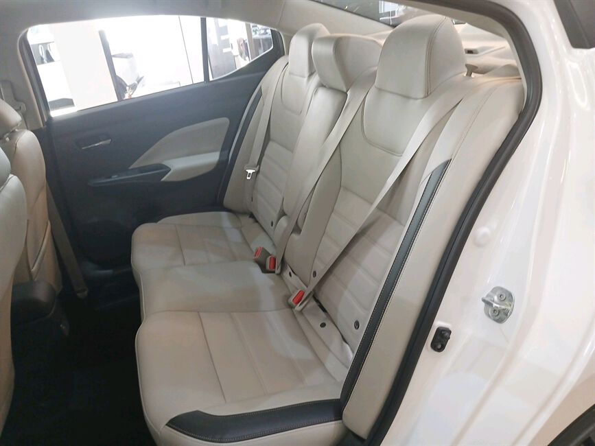 NOVO VERSA 1.6 EXCLUSIVE CVT