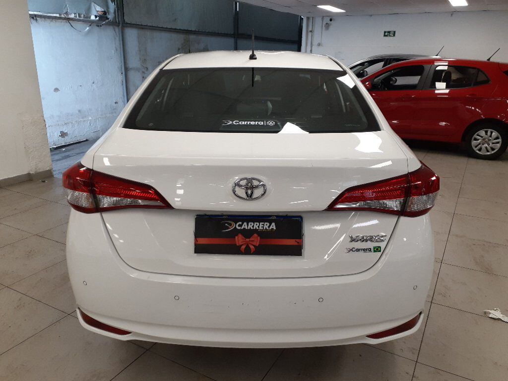 YARIS 1.5 16V FLEX SEDAN XL LIVE MULTIDRIVE
