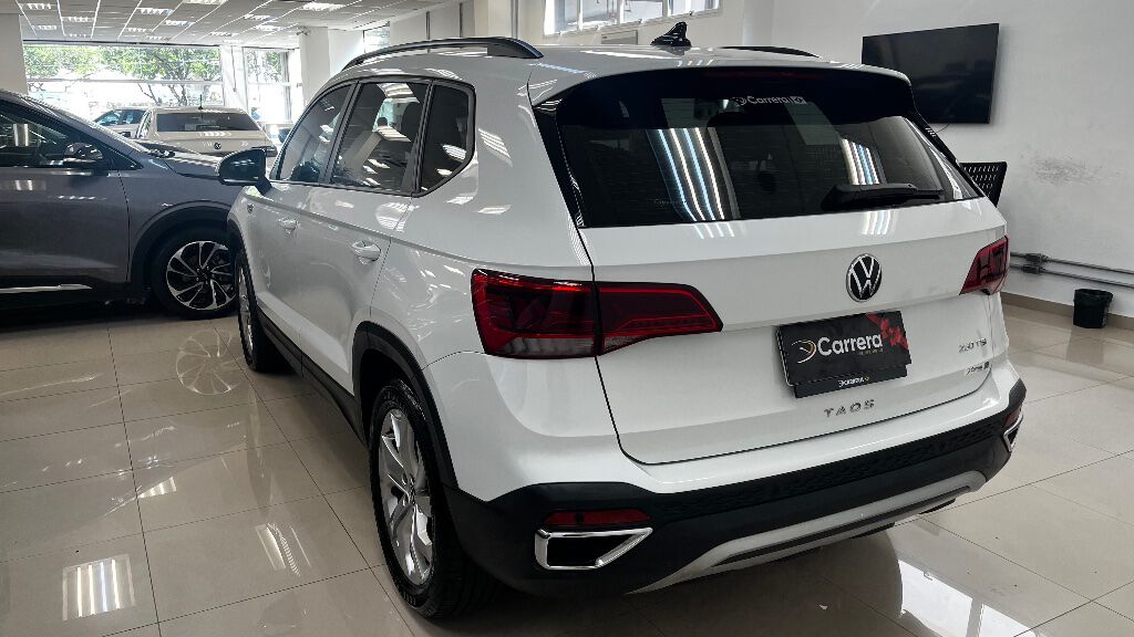 TAOS 1.4 250 TSI TOTAL FLEX COMFORTLINE AUTOMÁTICO