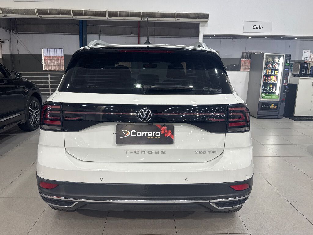 T-CROSS
