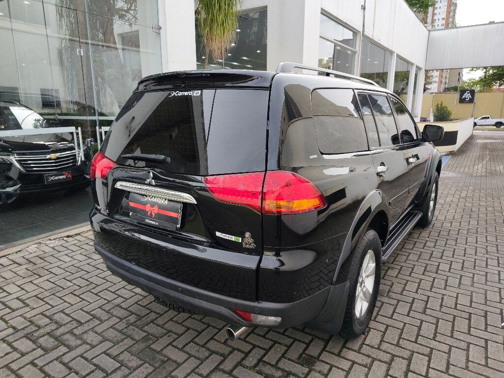 PAJERO DAKAR 3.5 HPE 7 LUGARES 4X4 V6 24V FLEX 4P
