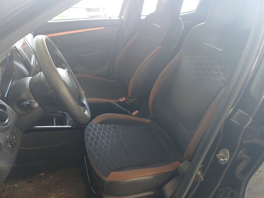KWID 1.0 12V SCE FLEX OUTSIDER MANUAL