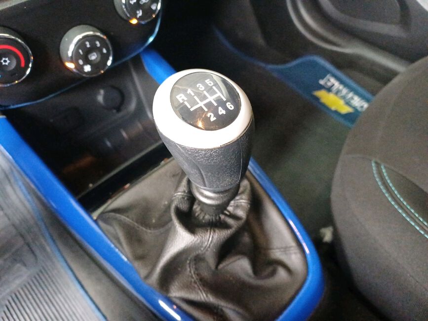 ONIX 1.0 MPFI LT 8V FLEX 4P MANUAL
