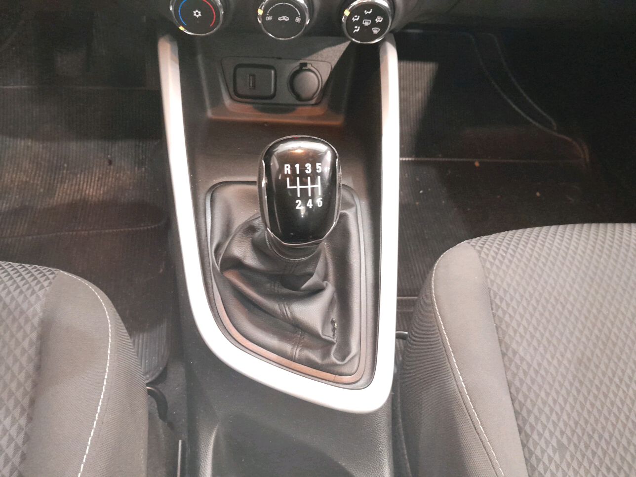 ONIX 1.0 TURBO FLEX PLUS LTZ MANUAL