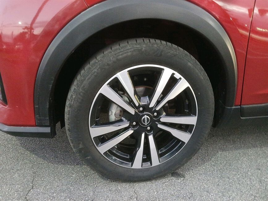KICKS PLAY 1.6 16V FLEXSTART SENSE XTRONIC