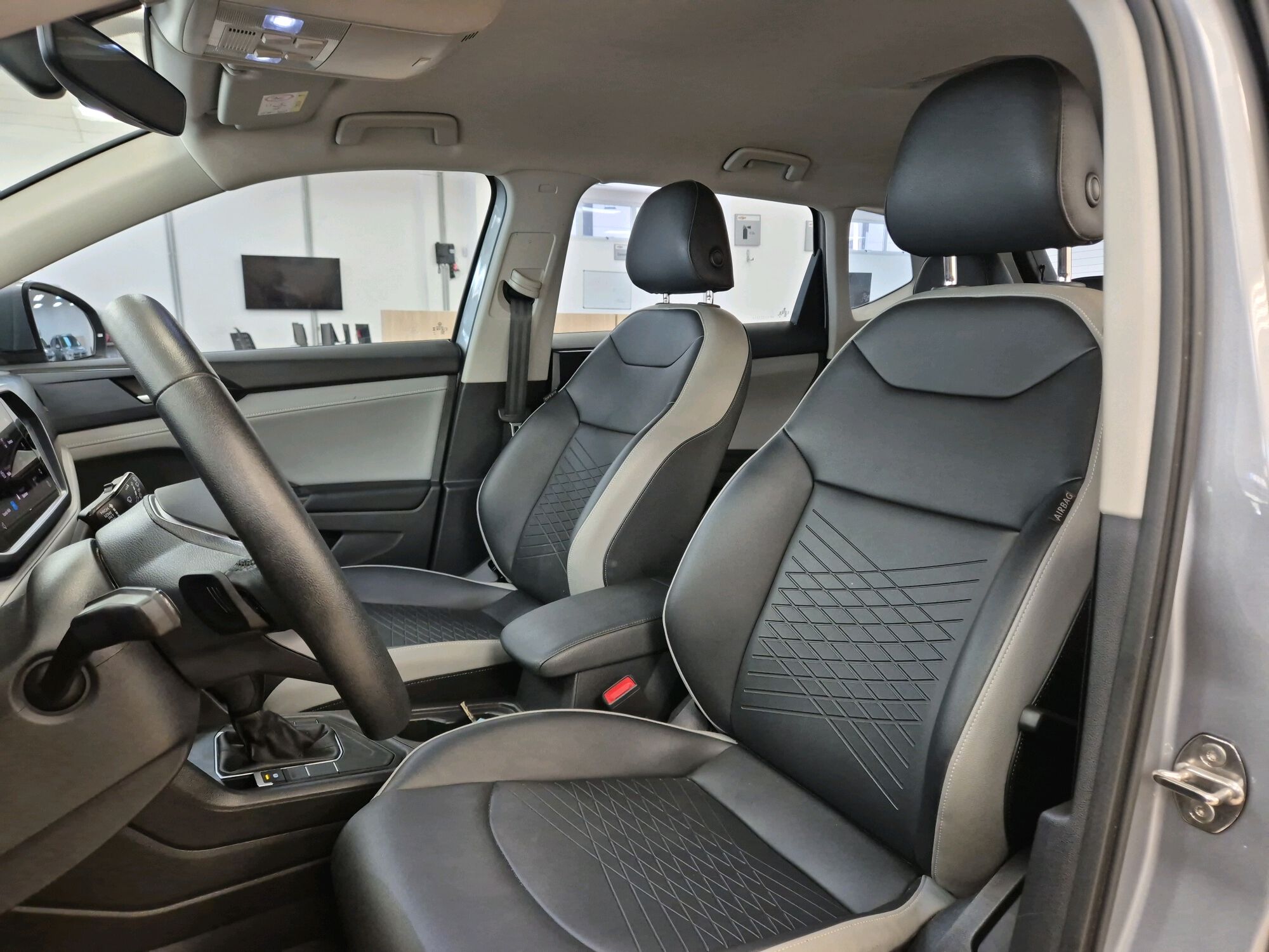 TAOS 1.4 250 TSI TOTAL FLEX COMFORTLINE AUTOMÁTICO