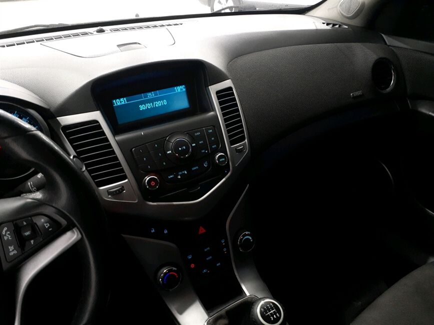 CRUZE 1.8 LT 16V FLEX 4P MANUAL