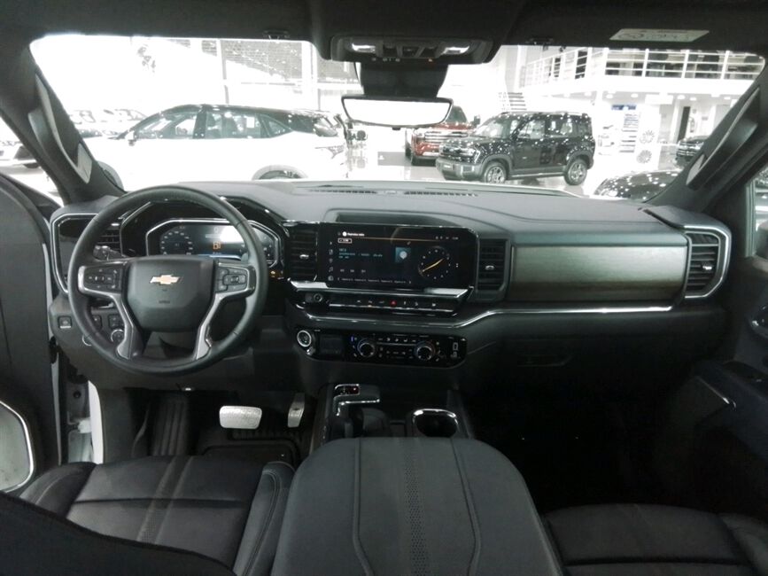 SILVERADO 5.3 V8 GASOLINA 1500 HIGH COUNTRY 4X4 AU