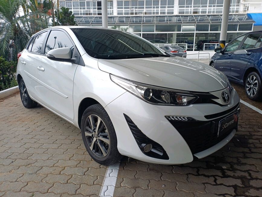 YARIS 1.5 16V FLEX XLS CONNECT MULTIDRIVE