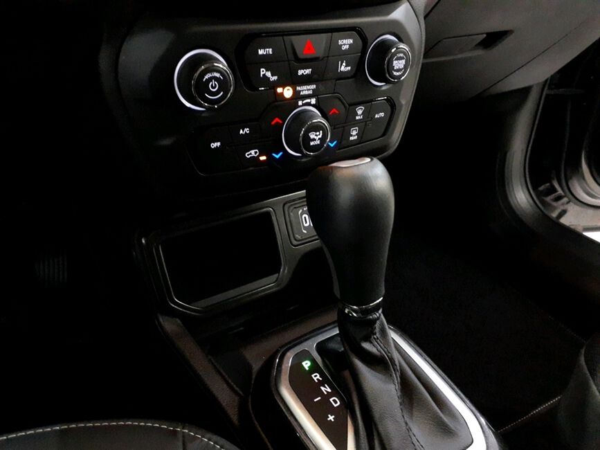 RENEGADE 1.3  T270 TURBO FLEX LONGITUDE AT6