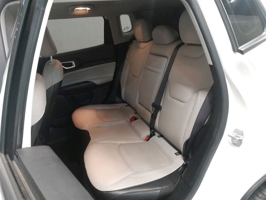 COMPASS 2.0 TD350 TURBO DIESEL LONGITUDE AT9
