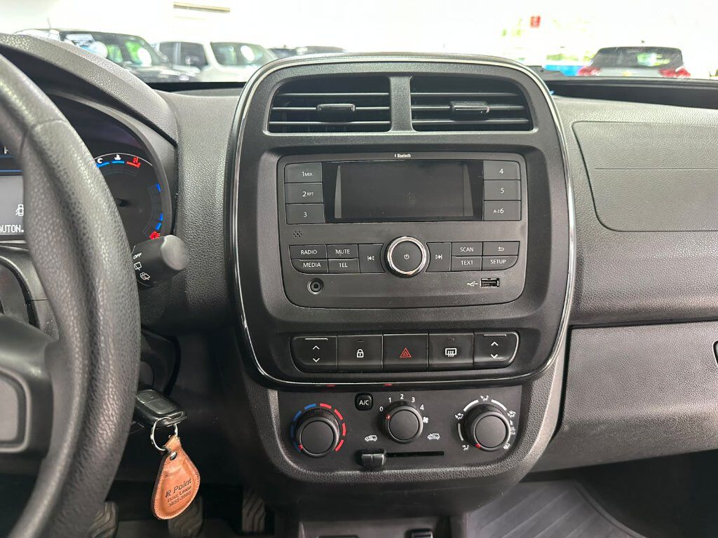 KWID 1.0 12V SCE FLEX ZEN MANUAL