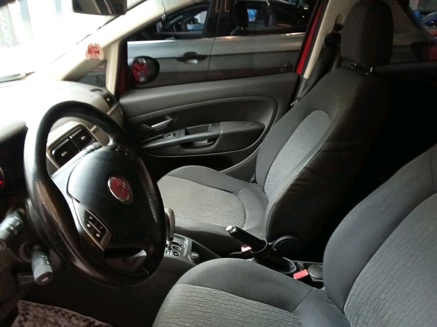 PUNTO 1.6 ESSENCE 16V FLEX 4P AUTOMATIZADO
