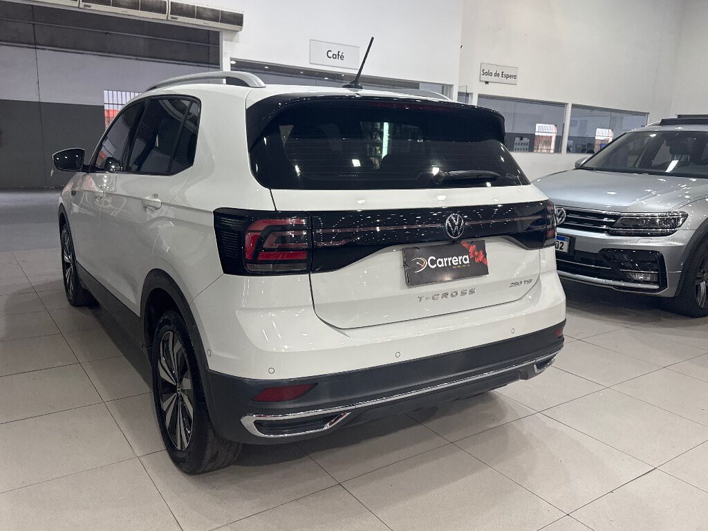 T-CROSS