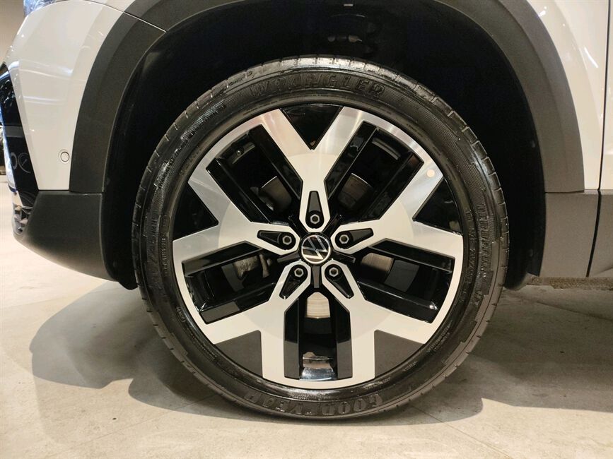 TAOS 1.4 250 TSI TOTAL FLEX HIGHLINE AUTOMÁTICO